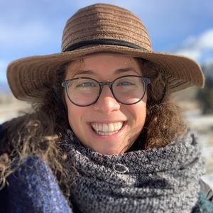 Meet your Posher, Alyssa